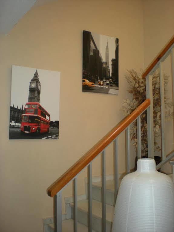 Hostal Tilos Malaga Exterior photo