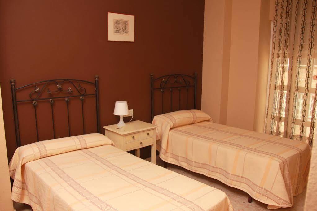 Hostal Tilos Malaga Exterior photo